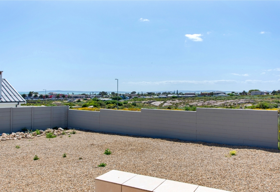 3 Bedroom Property for Sale in Middedorp Western Cape